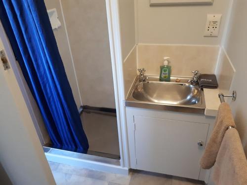 edgewater motel te anau