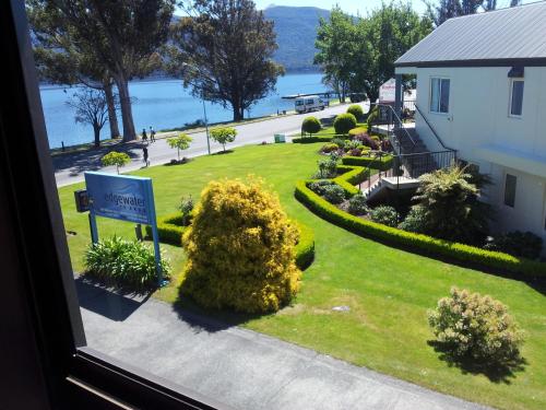 edgewater motel te anau