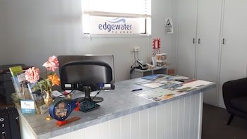 edgewater motel te anau