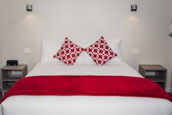 edgewater motel te anau