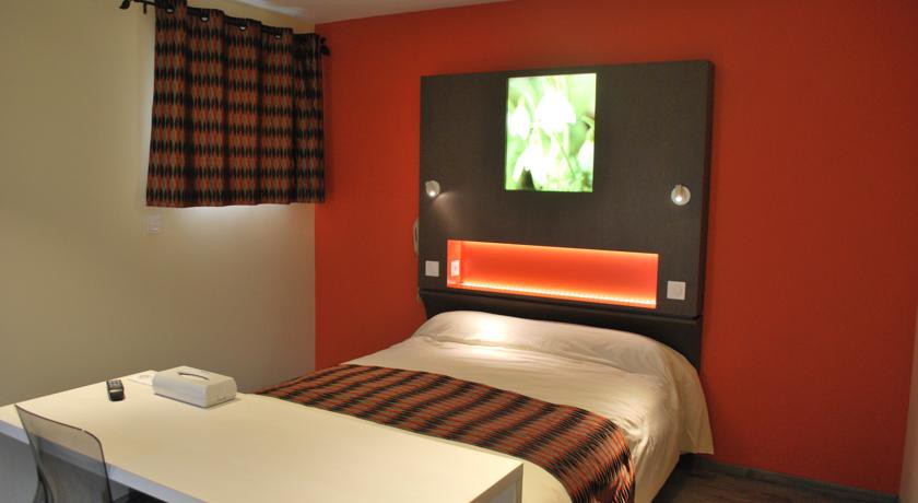 hotel les perce neige