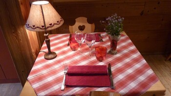 hotel les perce neige