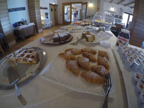 hotel villa gustui maris