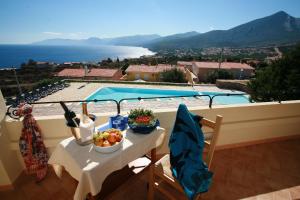 hotel villa gustui maris