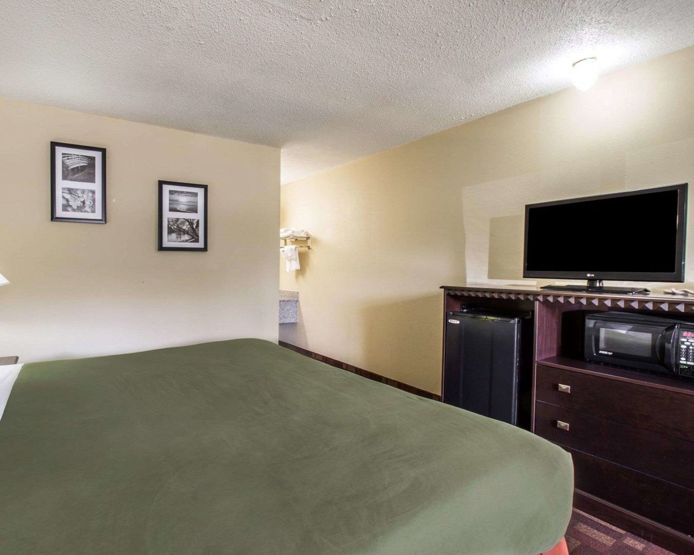 econo lodge biltmore