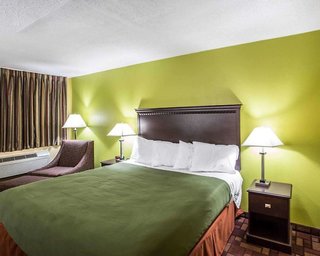 Econo Lodge Biltmore,Buncombe County>>Asheville,2 star