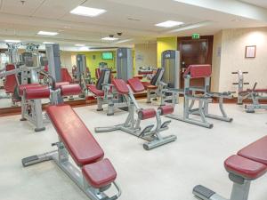 Crowne Plaza Dubai Deira By Ihg,Near Reef Mall,5 star