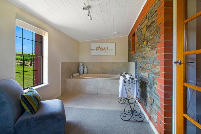 stonewell cottages and vineyards