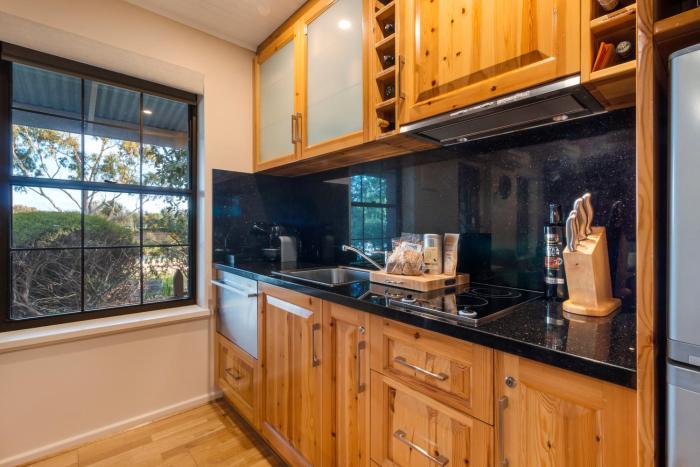stonewell cottages and vineyards