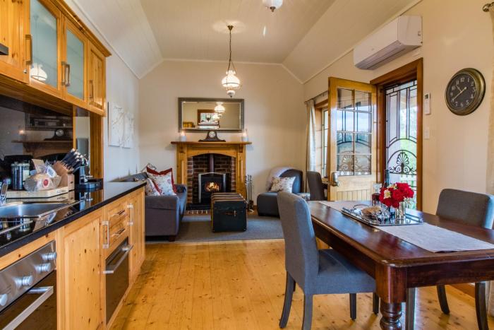 stonewell cottages and vineyards