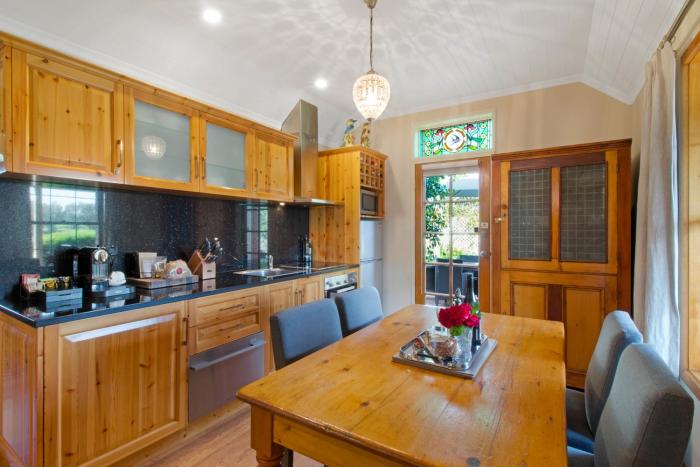 stonewell cottages and vineyards