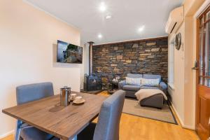 stonewell cottages and vineyards