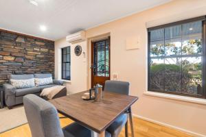 stonewell cottages and vineyards