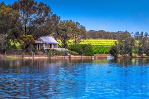 Stonewell Cottages & Vineyards,Barossa Valley>>Adelaide,5 star