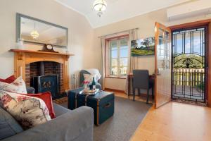 stonewell cottages and vineyards