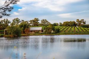 stonewell cottages and vineyards