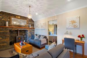 stonewell cottages and vineyards