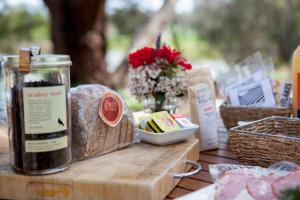 stonewell cottages and vineyards