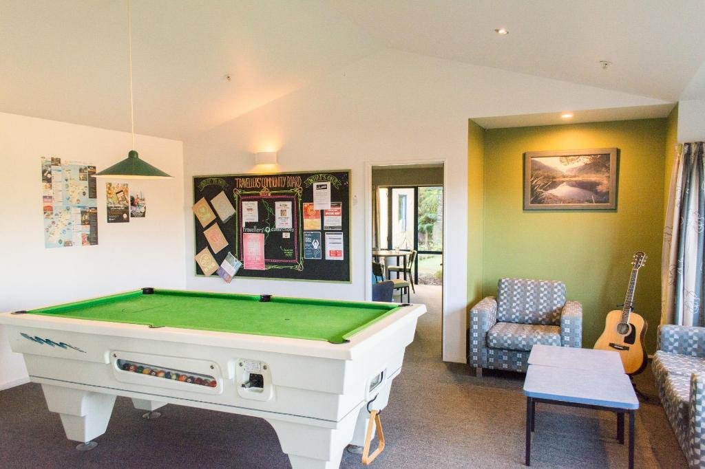Yha Franz Josef (Adults Only),Franz Josef>>Fox Glacier,5 star