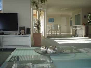 Seascape Villa Bed & Breakfast,Hamurana>>Bellevue,4 star