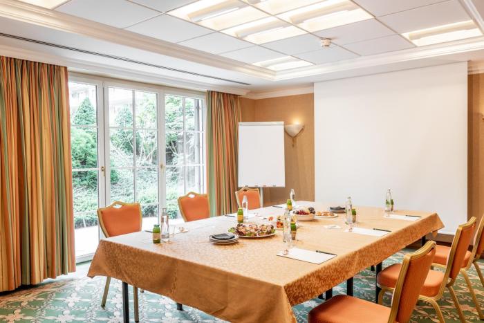 hotel schloss seefels