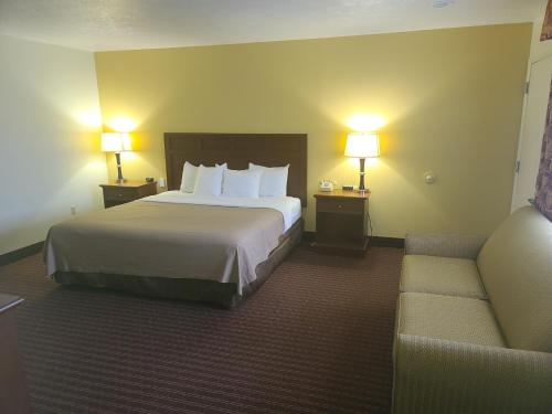 budget inn farmington
