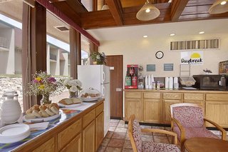 days inn by wyndham colorado springs garden of the gods