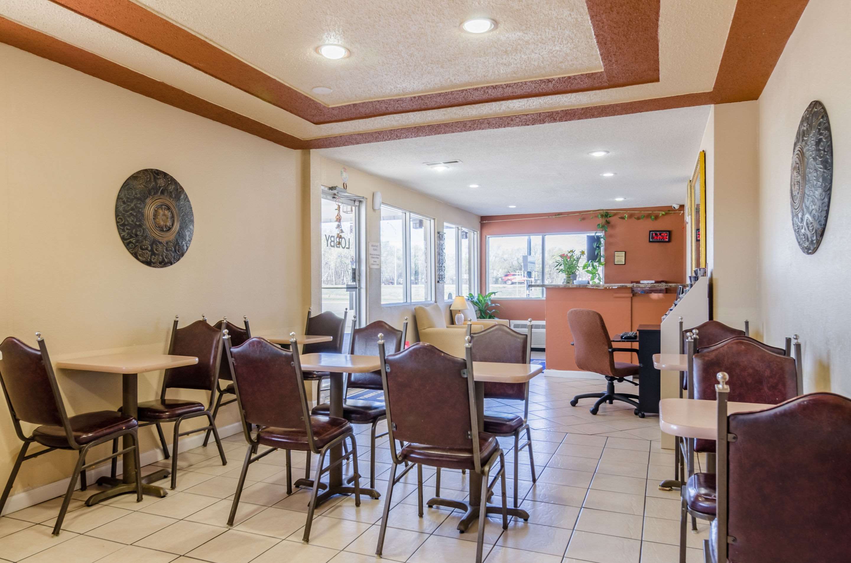 regency inn