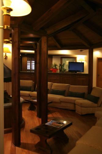 hotel alaska cortina