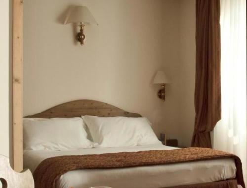 hotel alaska cortina