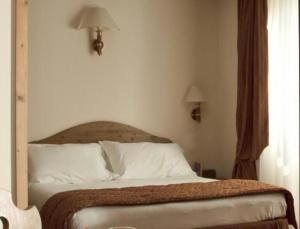 hotel alaska cortina