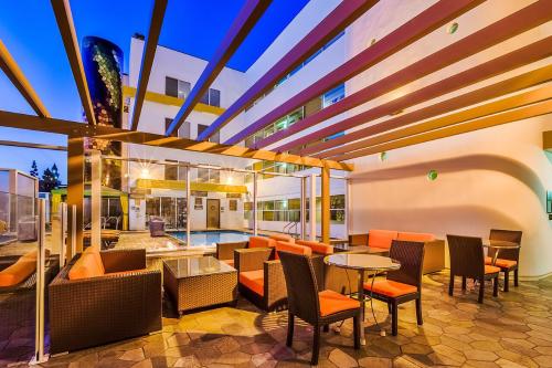 hotel indigo anaheim by ihg