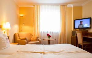 Hotel Am Schlosspark Zum Kurfürst,Near Schleissheim Palace,4 star