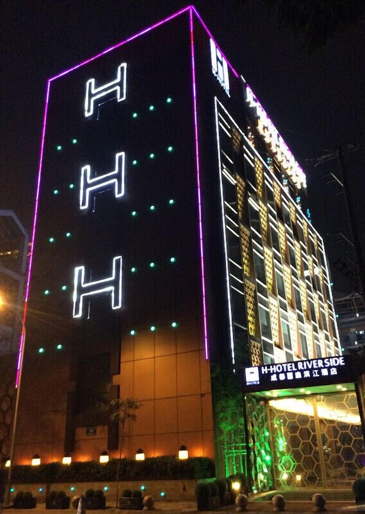 h hotel riverside