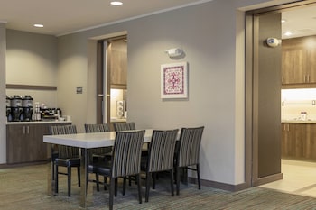 residence inn akron south green