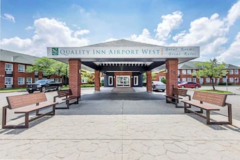 quality inn airport west
