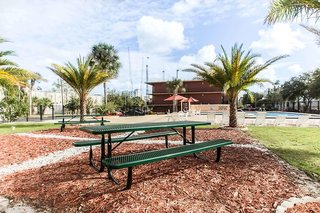 Suburban Studios International Drive,Kissimmee>>Florida,2 star