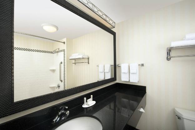 fairfield inn and suites by marriott miami airport south