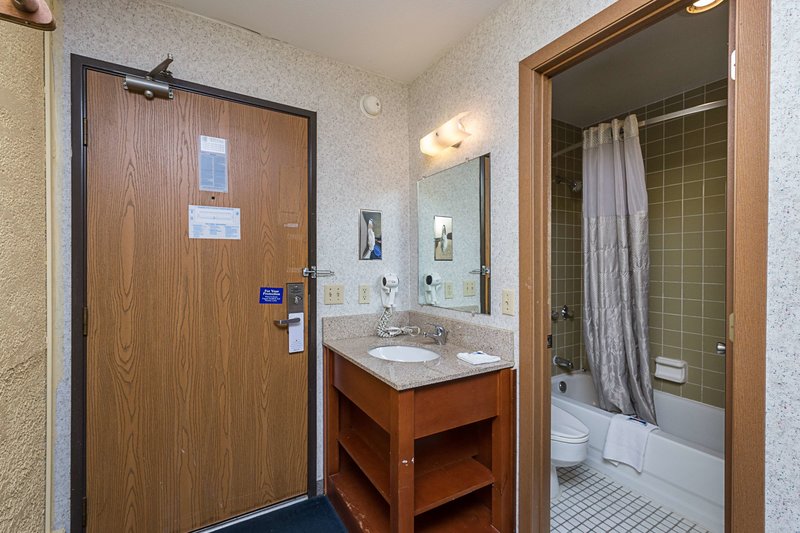 moline bell hotel