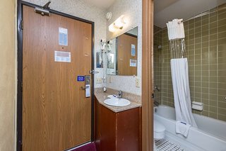 moline bell hotel