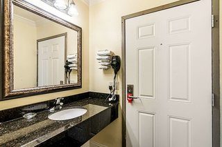 econo lodge long beach i 405