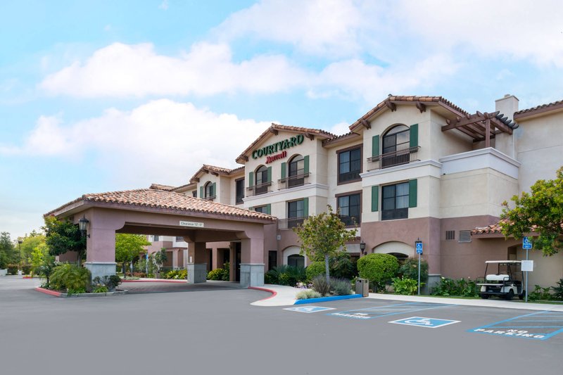 courtyard thousand oaks ventura county