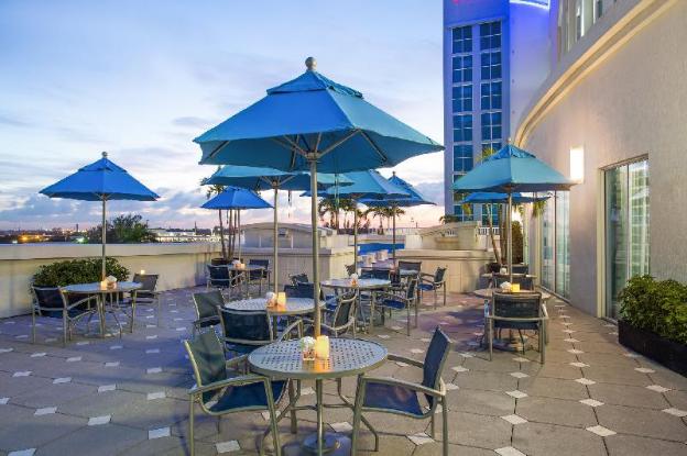 crowne plaza hotel fort lauderdale airport cruiseport by ihg