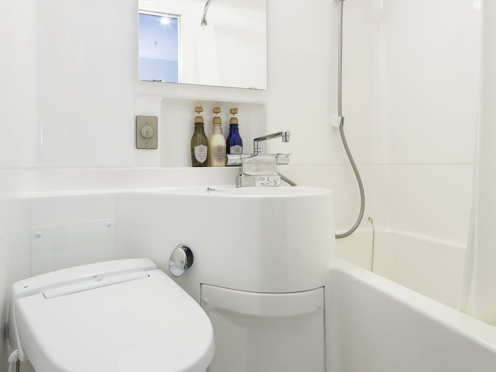 hotel mystays shin osaka conference center