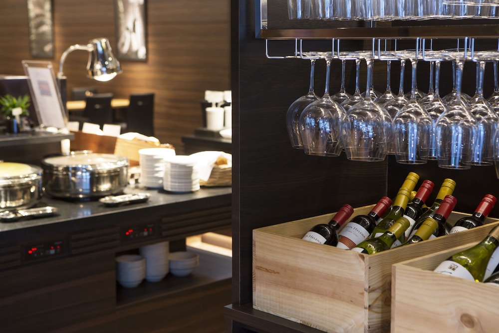 hotel mystays shin osaka conference center