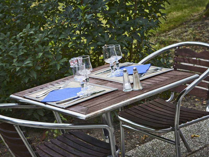 greet hotel villeneuve la garenne