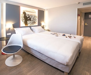 hotel kyriad paris nord porte de saint ouen