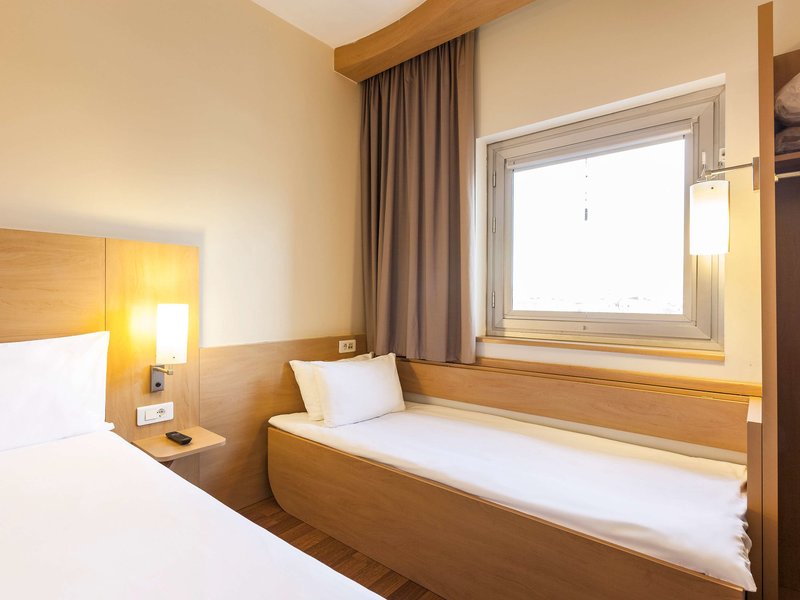 bandb hotel paris nord 2 cdg aeroport 3 etoiles