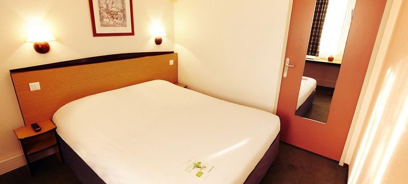 kyriad le blanc mesnil