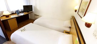 kyriad le blanc mesnil